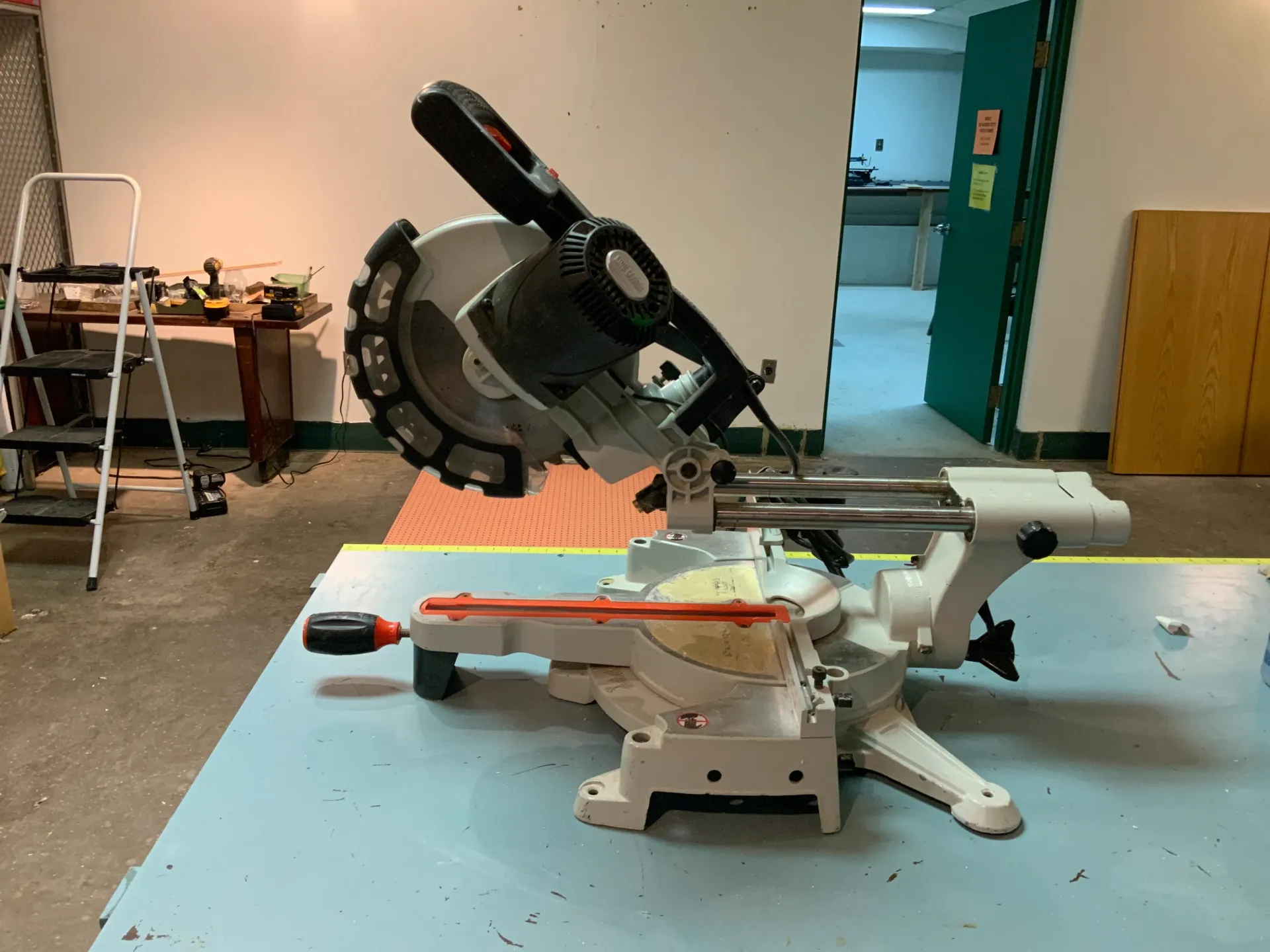 Scie à onglets KING CANADA