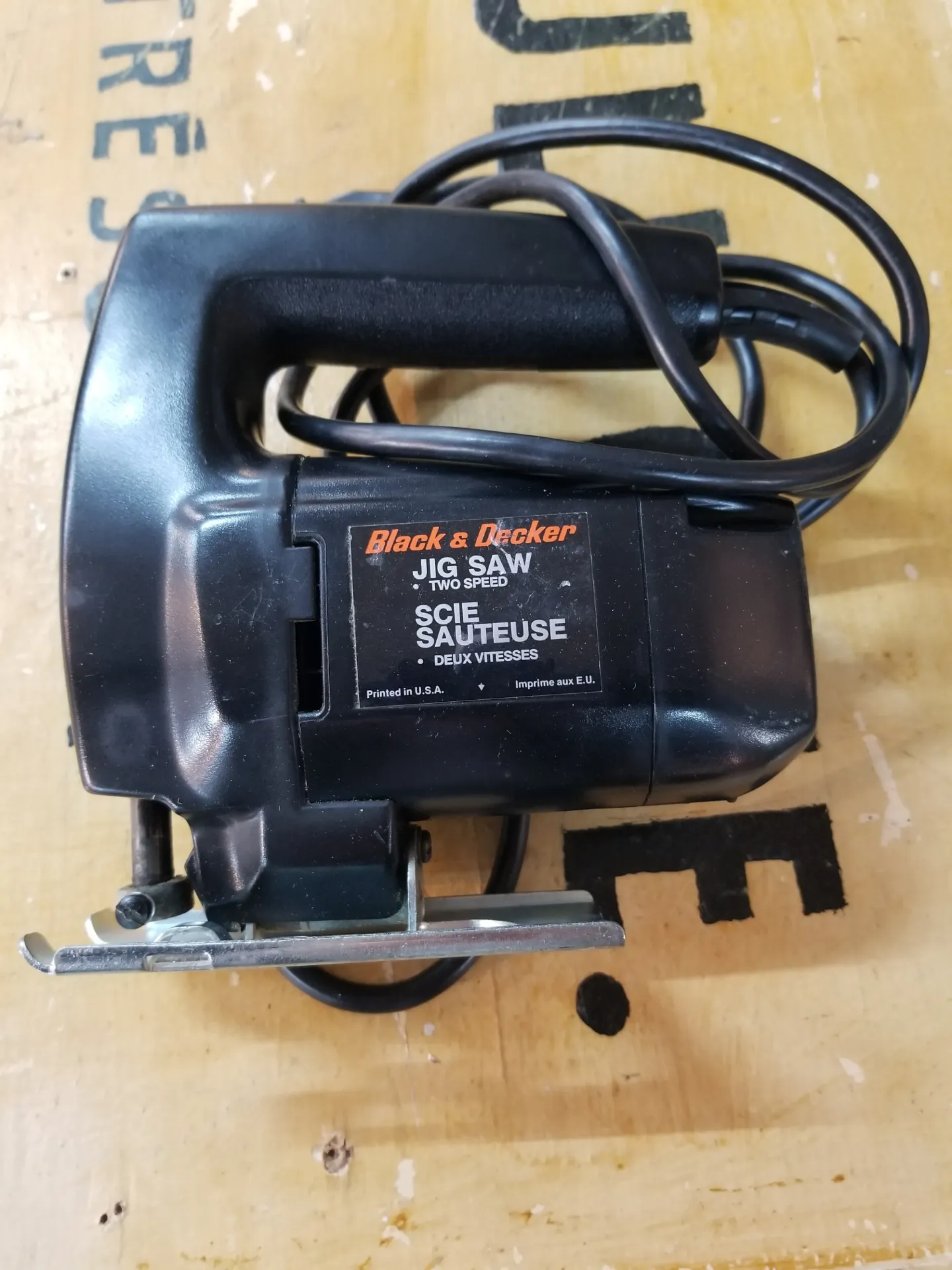 Scie sauteuse variable