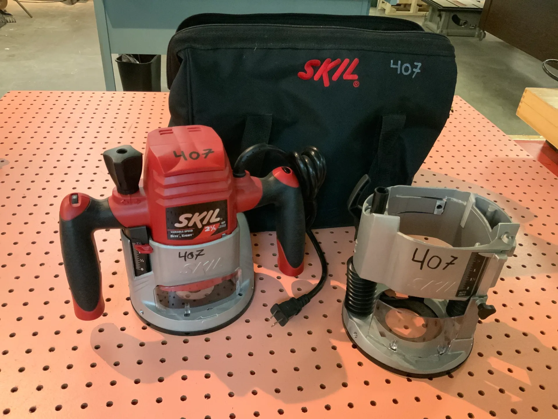 [M-TOU-0407] Toupie avec plusieurs bases