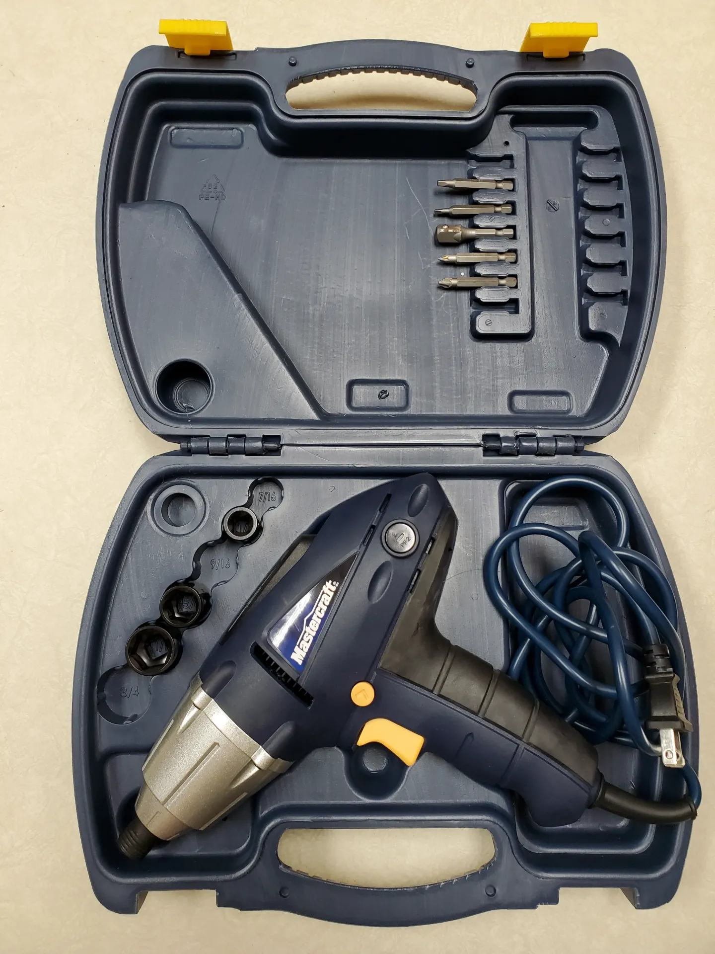 [J-PER-0703] Visseuse à percussion Mastercraft