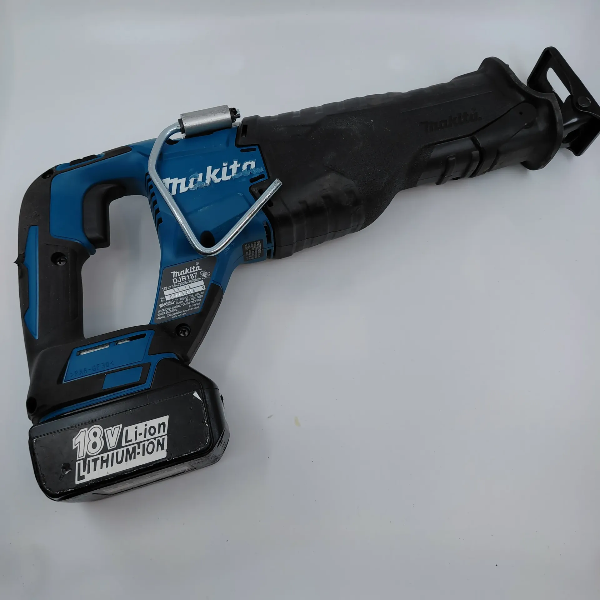 [L-SCI-0716] Scie alternative Makita avec batterie